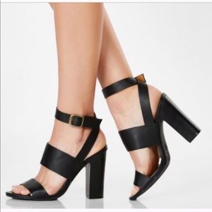 Bamboo strapped black sandals